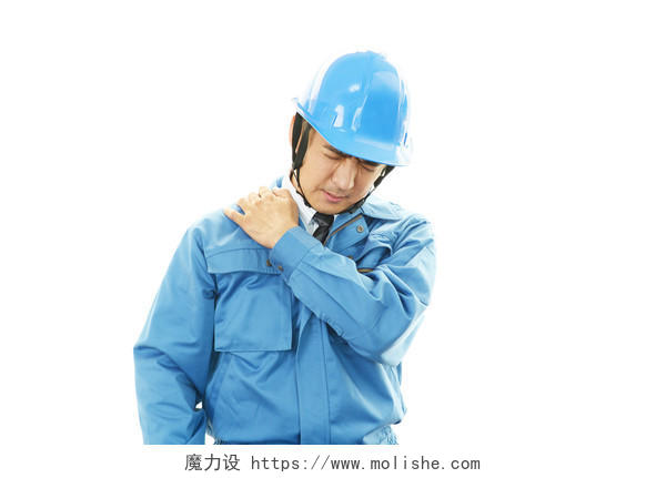在白色背景上的亚洲工人辛苦工作肩颈疼痛